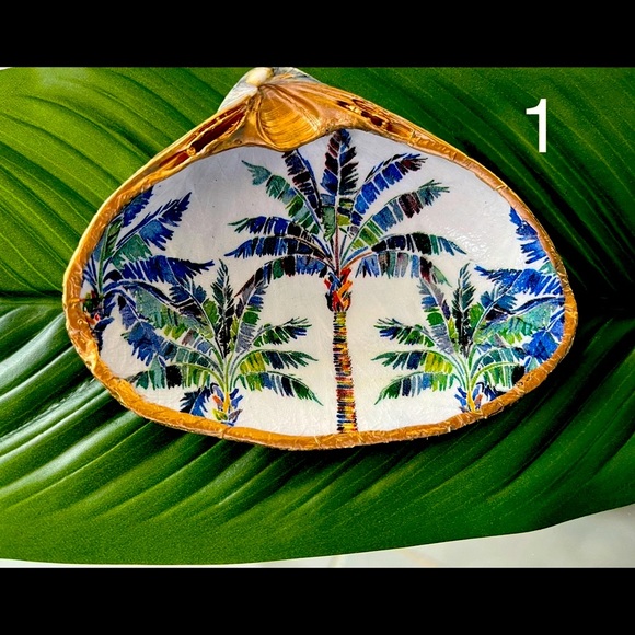 Handmade Decorative Shells - Picture 6 of 11